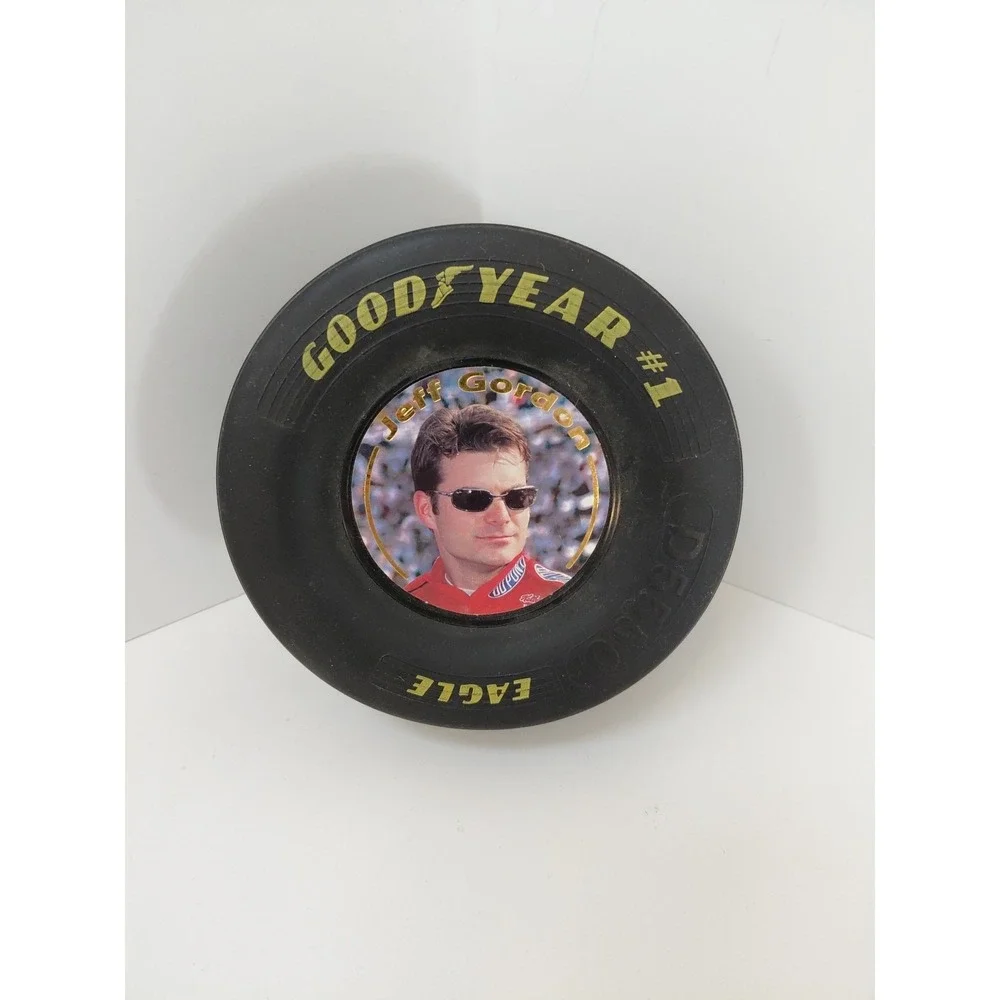 VTG Jeff Gordon NASCAR 1997 Fototire‎ Collectible Mini Goodyear Tire Frame